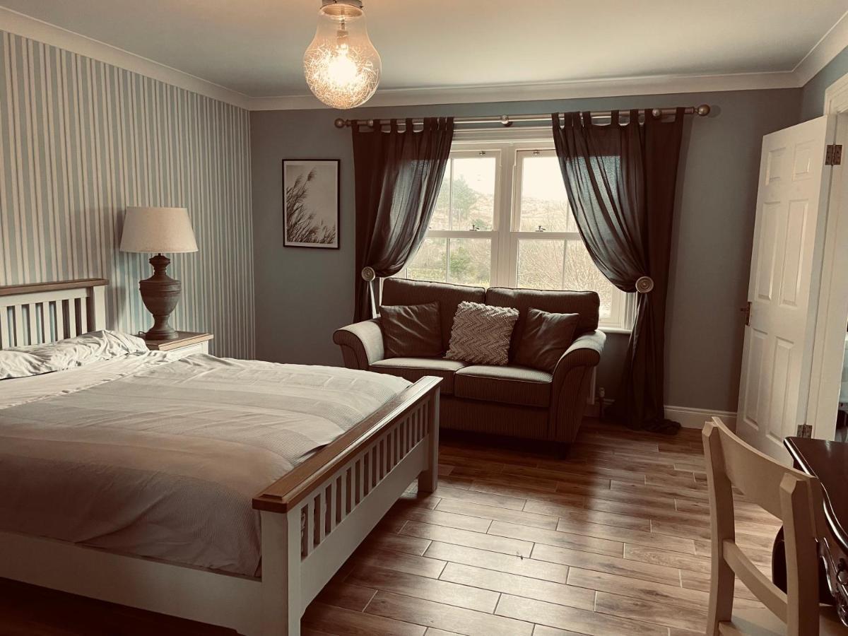 Mal Dua Guest House Клифдън Екстериор снимка